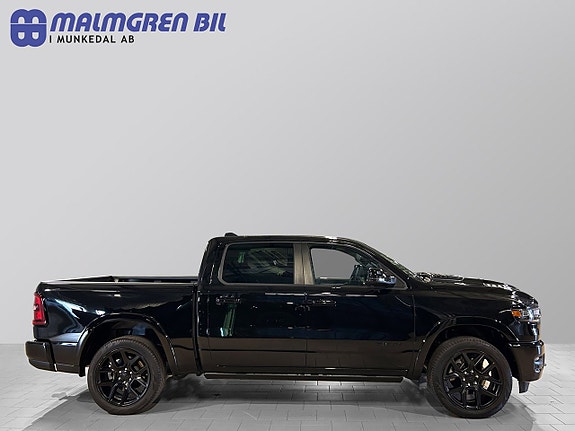 Dodge RAM 1500 2 of 5