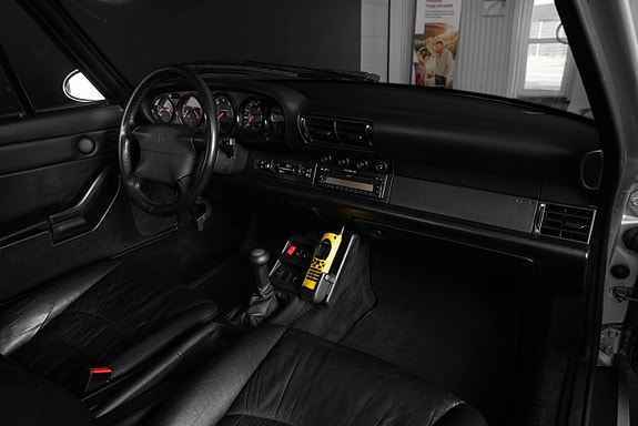 Porsche 911 Turbo 11 of 21