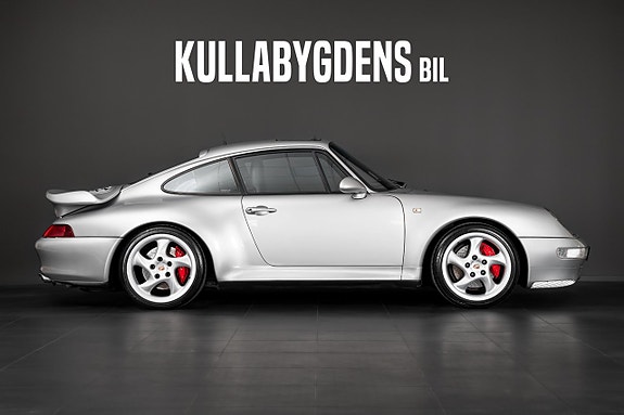 Porsche 911 Turbo 2 of 5