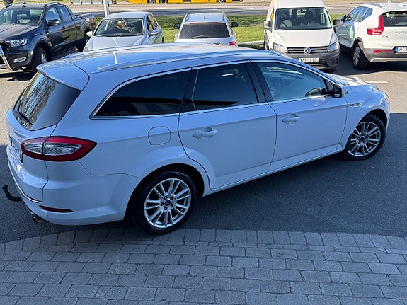 Ford Mondeo 4 of 15