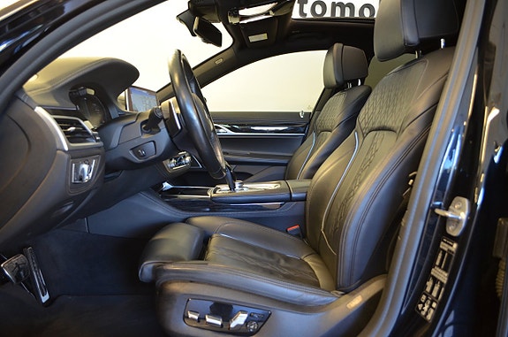 BMW 740d 8 of 28