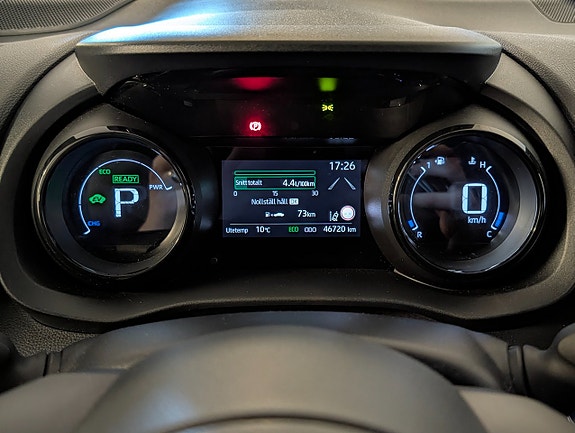 Toyota Yaris 7 of 21