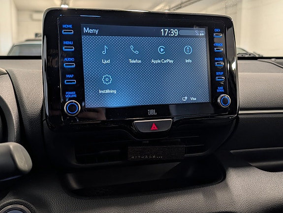 Toyota Yaris 17 of 21