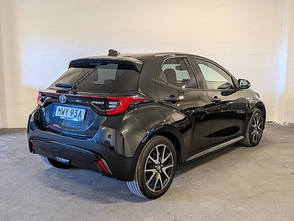 Toyota Yaris 9 of 21