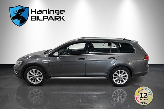 Volkswagen Golf Alltrack 10 of 28