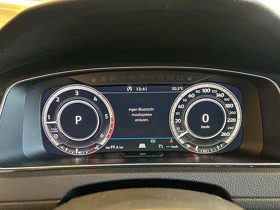 Volkswagen Golf Alltrack 18 of 28