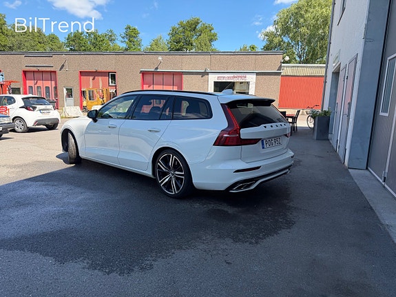 Volvo V60 6 of 30