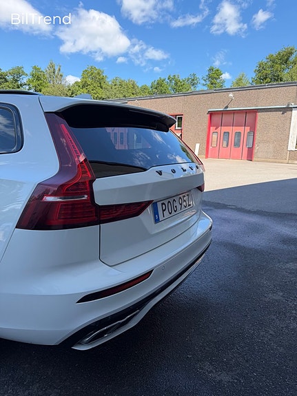 Volvo V60 8 of 30