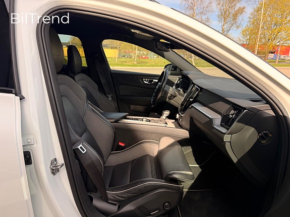 Volvo V60 10 of 30
