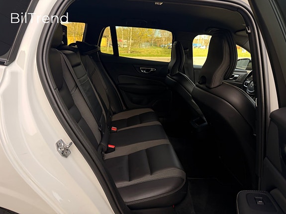 Volvo V60 11 of 30