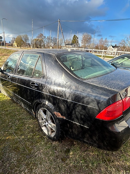 Saab 9-5 3 of 5