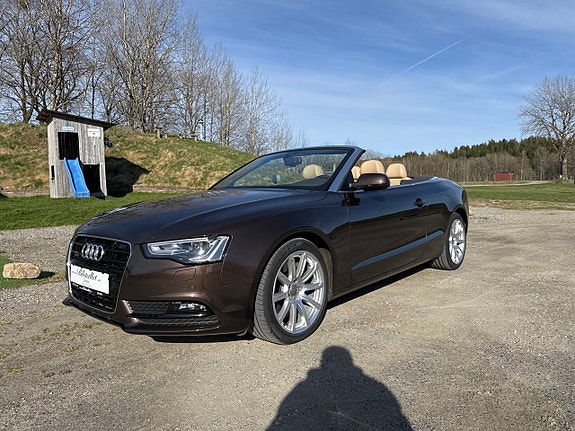 Audi A5 2 of 5