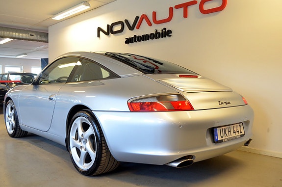 Porsche 911 Targa 6 of 22