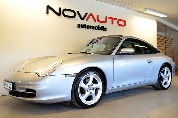 Porsche 911 Targa 4 of 5
