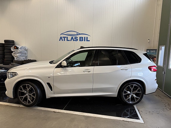 BMW X5 2 of 5