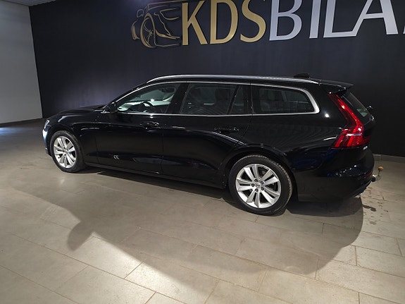 Volvo V60 3 of 5