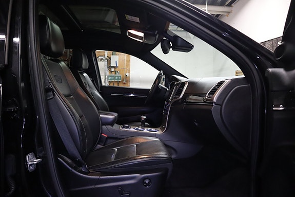 Jeep Grand Cherokee 19 of 20