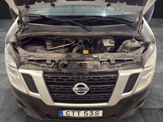 Nissan NV400 9 of 20