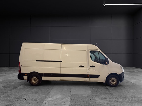 Nissan NV400 7 of 20