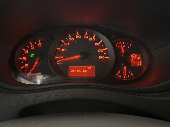 Nissan NV400 15 of 20