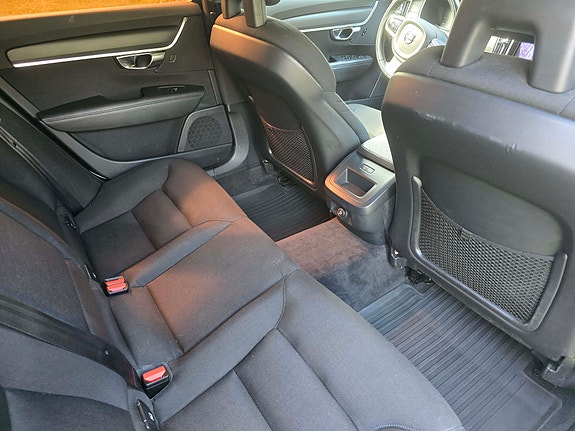 Volvo V90 Cross Country 9 of 9