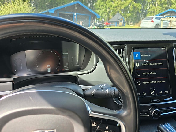 Volvo V90 Cross Country 8 of 9