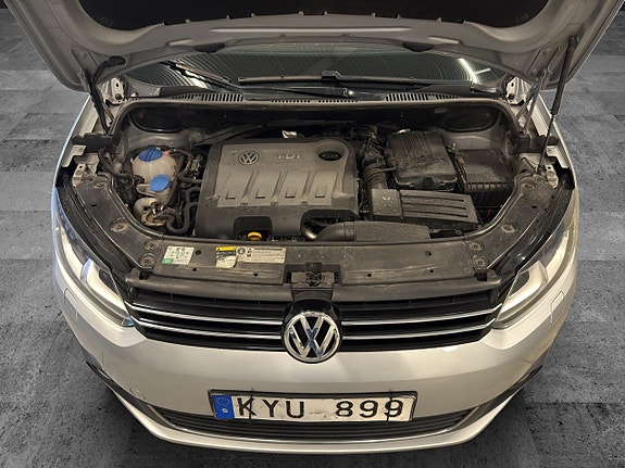 Volkswagen Touran 8 of 30