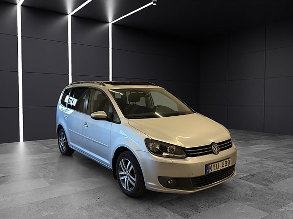 Volkswagen Touran 7 of 30