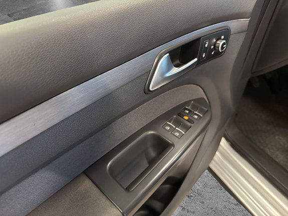 Volkswagen Touran 17 of 30