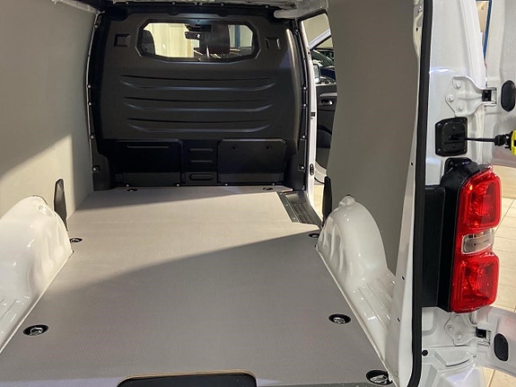 Opel Vivaro 5 of 5