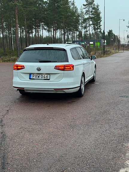 Volkswagen Passat 4 of 5