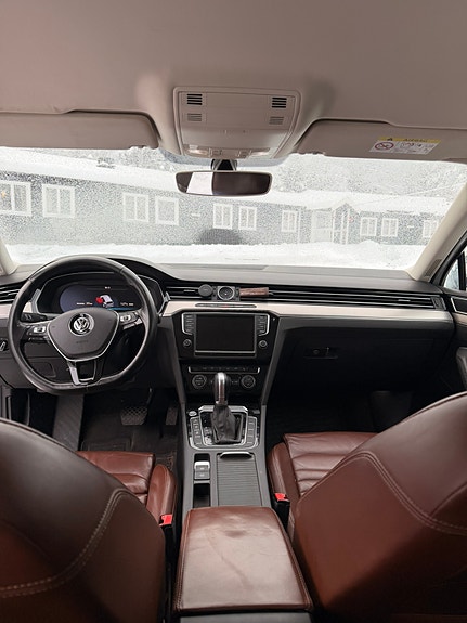 Volkswagen Passat 7 of 8