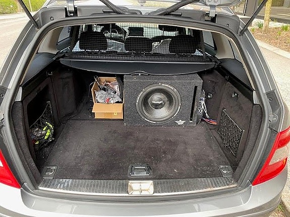 Mercedes-Benz C180 14 of 21