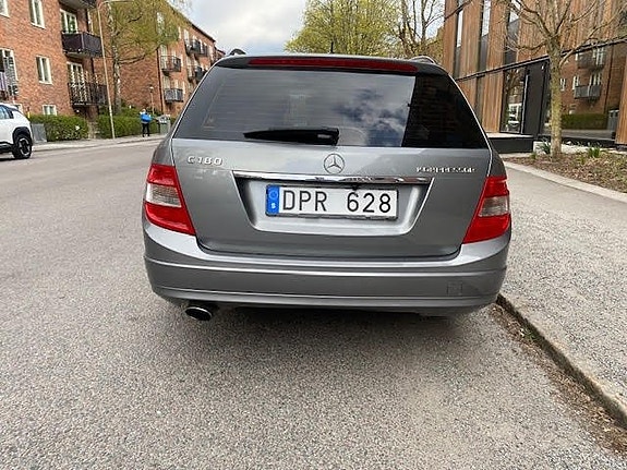 Mercedes-Benz C180 5 of 5