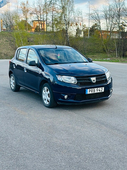 Dacia Sandero 3 of 5