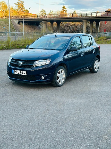 Dacia Sandero 2 of 5