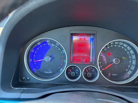 Volkswagen Golf V 13 of 13