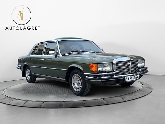 Mercedes-Benz 280 SE 7 of 13
