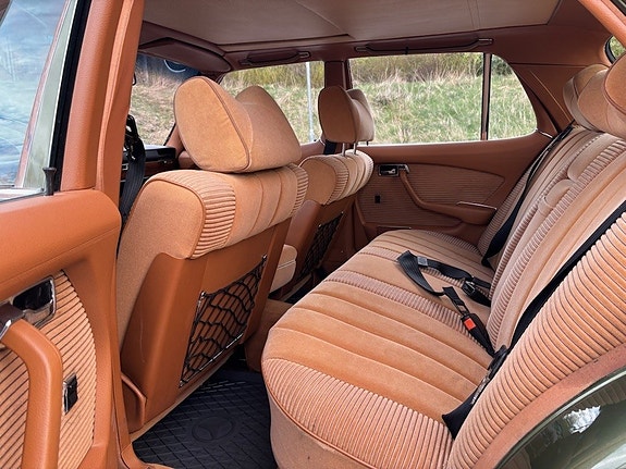 Mercedes-Benz 280 SE 12 of 13