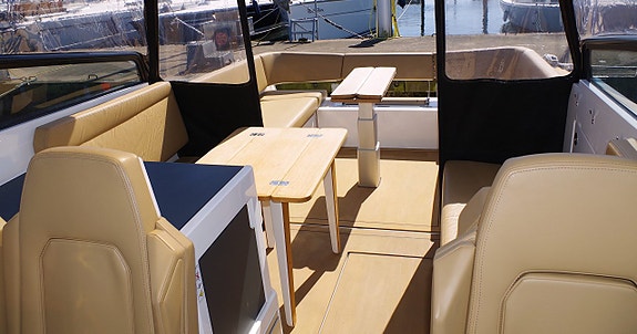 X-Yachts X-Power 33 6 of 8