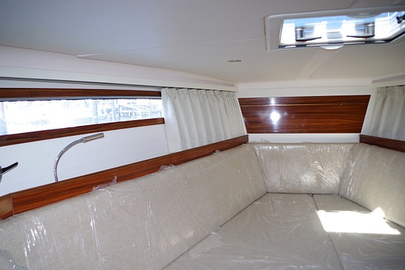 X-Yachts X-Power 33 7 of 8