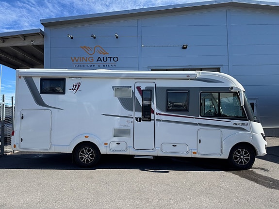 Rapido 8066DF Scandinavian Exclusive Premium (160HK AUT) Långbädd! Hydrauliska stödben! 12V takfläkt! Webasto i hytt!