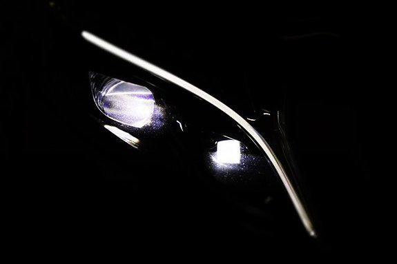 Mercedes-Benz Vito 119 11 of 27