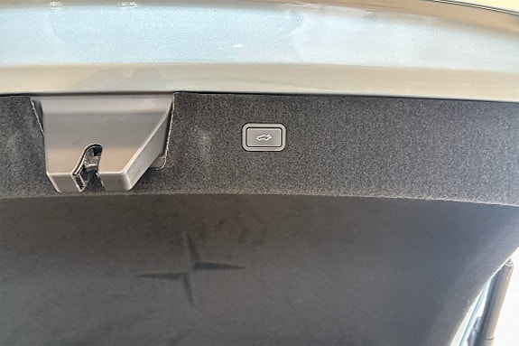 Polestar 4 17 of 30