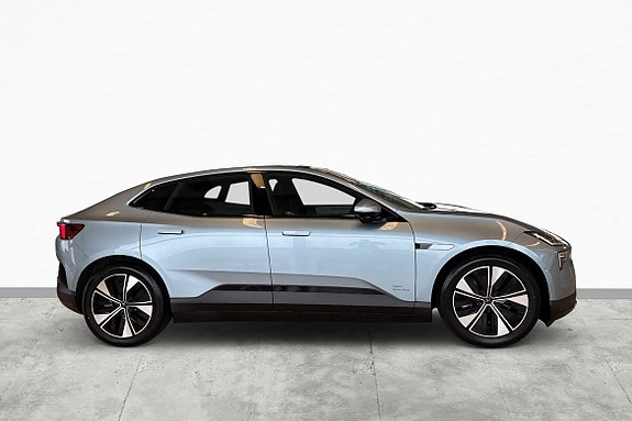 Polestar 4 3 of 30