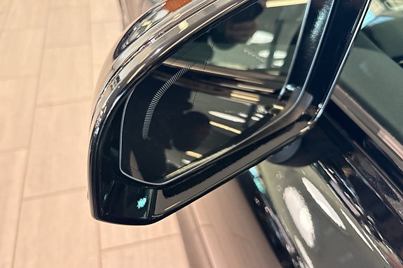 Volvo V60 15 of 30