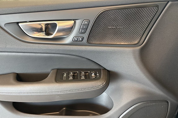 Volvo V60 21 of 30