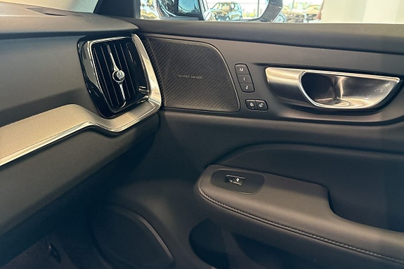 Volvo V60 23 of 30