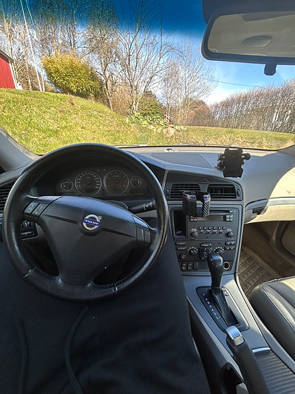 Volvo S60 5 of 7