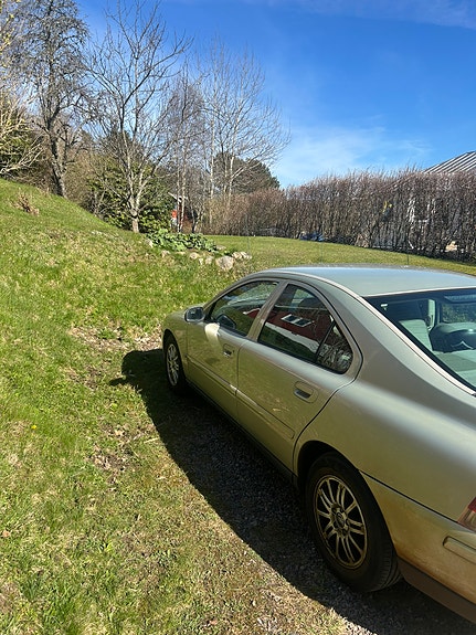 Volvo S60 3 of 7
